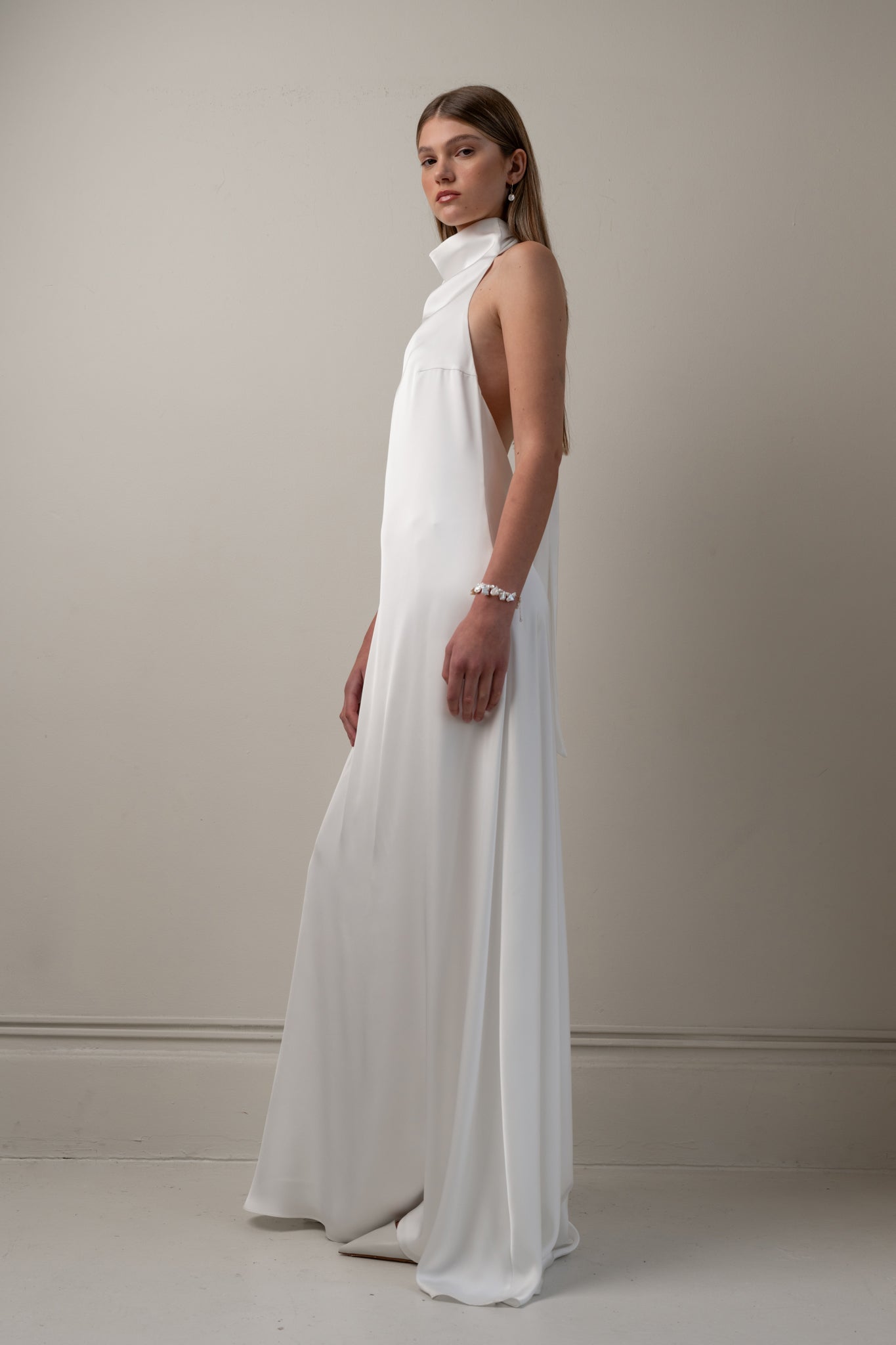 How to Choose a Halter Wedding Dress