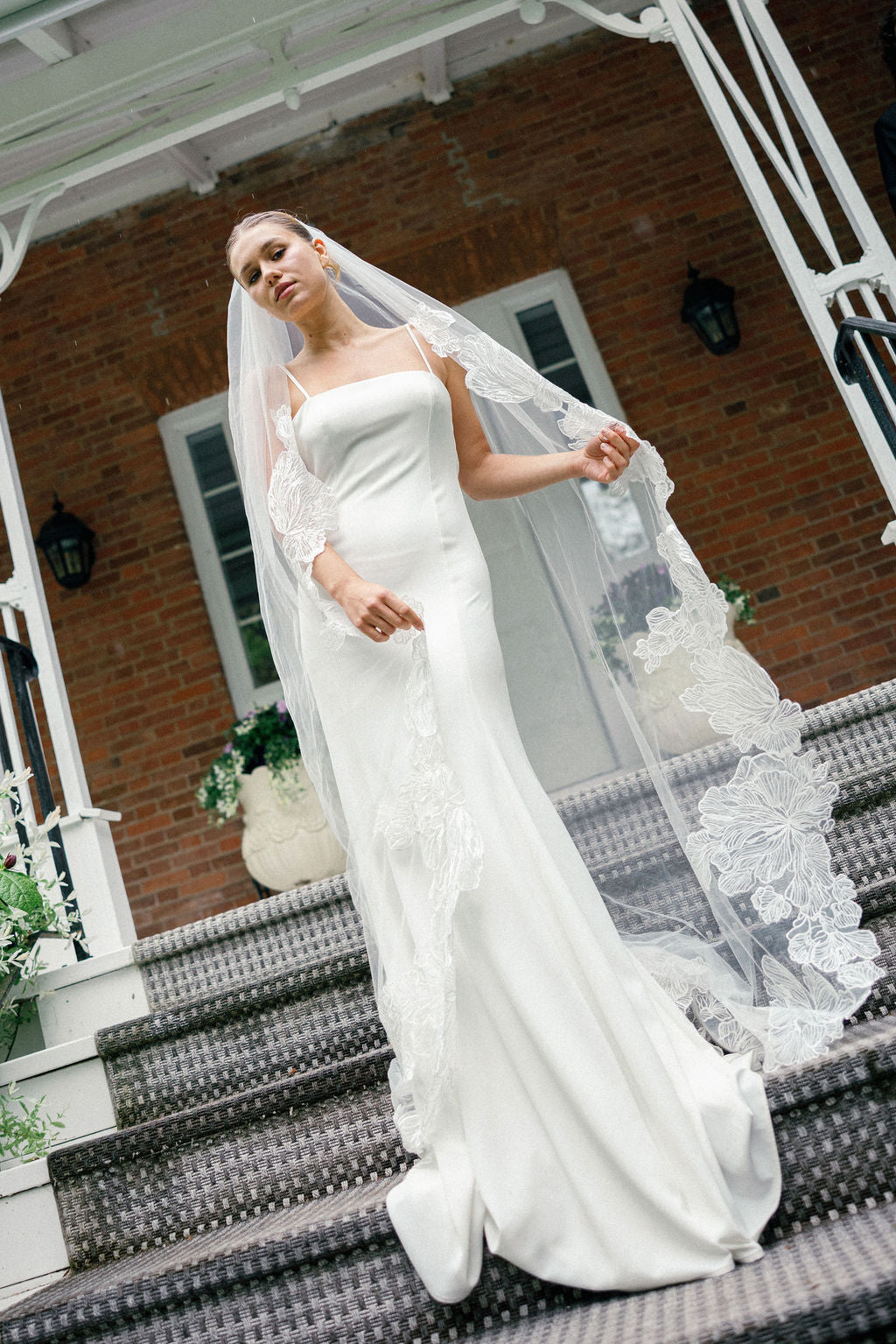 When Should You Order Your Wedding Veil?