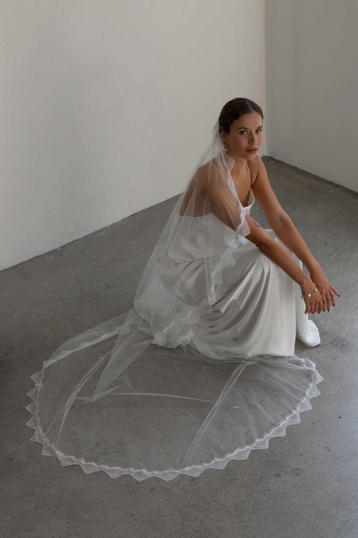LORE Lace Mantilla Cathedral Veil