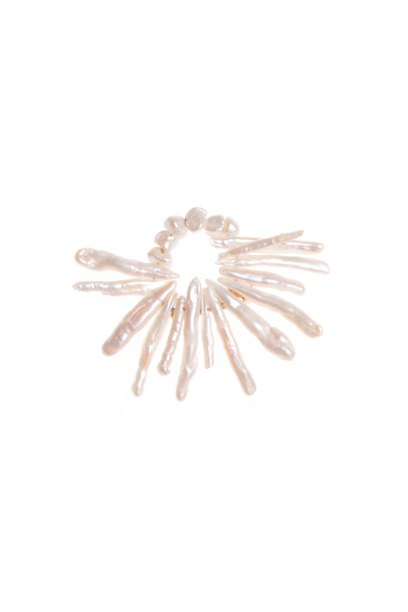 CIRCLE PEARL BROOCH