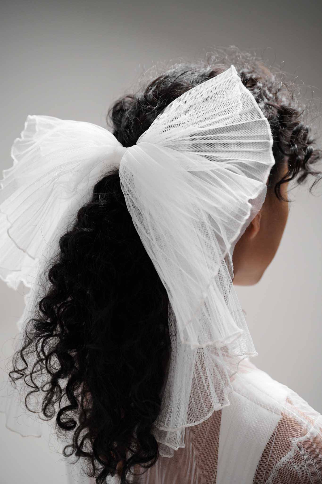 PLEATED TULLE HAIR BOW