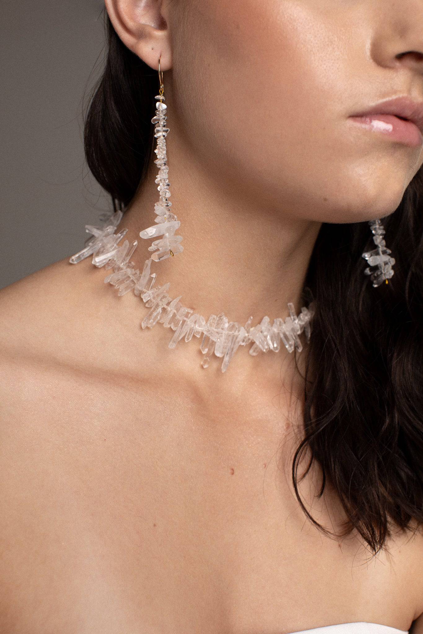 RAW CRYSTAL CHOKER